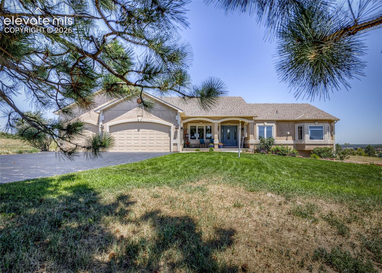 890 Kings Deer Point