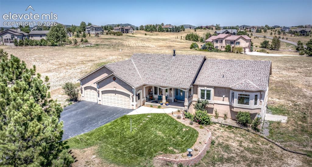 890 Kings Deer Point