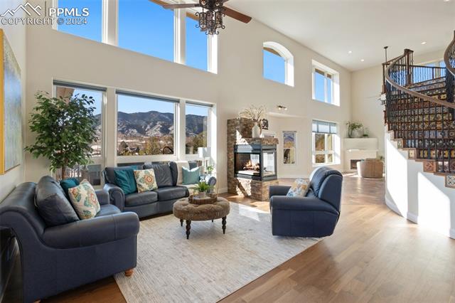 219 Crown High Court