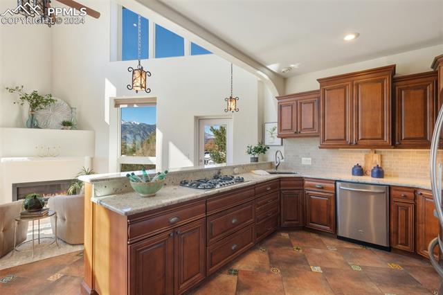 219 Crown High Court