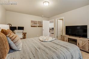 8518 Moorland Lane