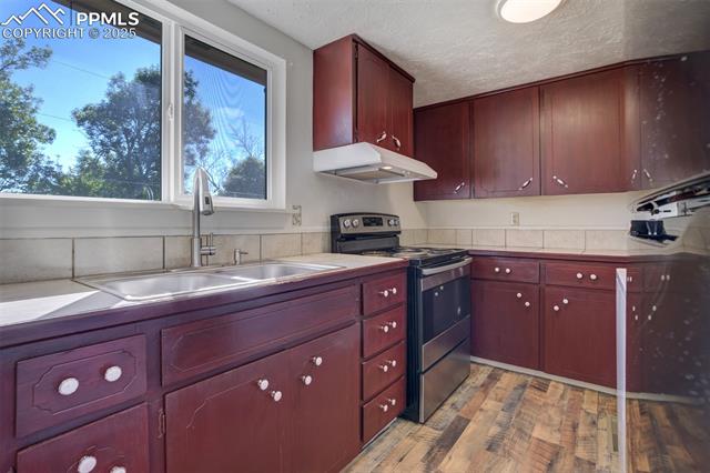 1243 Hartford Street