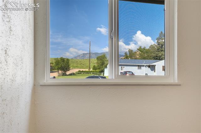 1243 Hartford Street