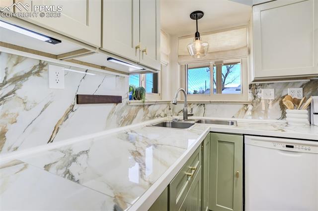 1004 Arcturus Drive