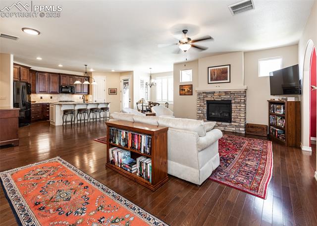 36 Mountain Spirit Point