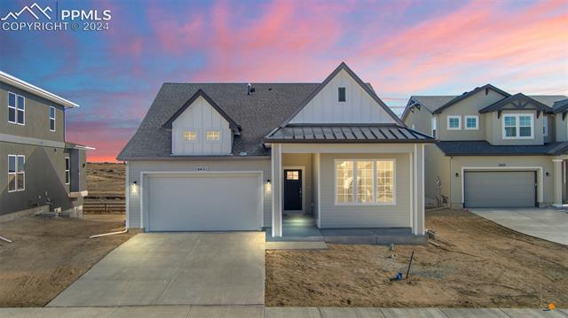 6421 Deco Drive