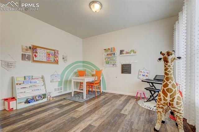 6947 Bigtooth Maple Drive