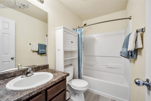 4751 Falcons Hood Point