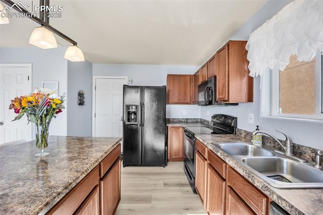 4751 Falcons Hood Point