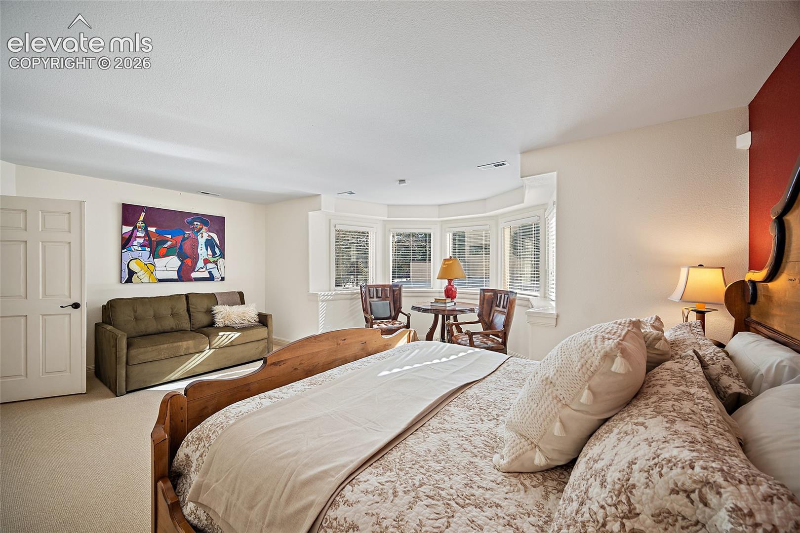 1425 W Cheyenne Mountain Boulevard