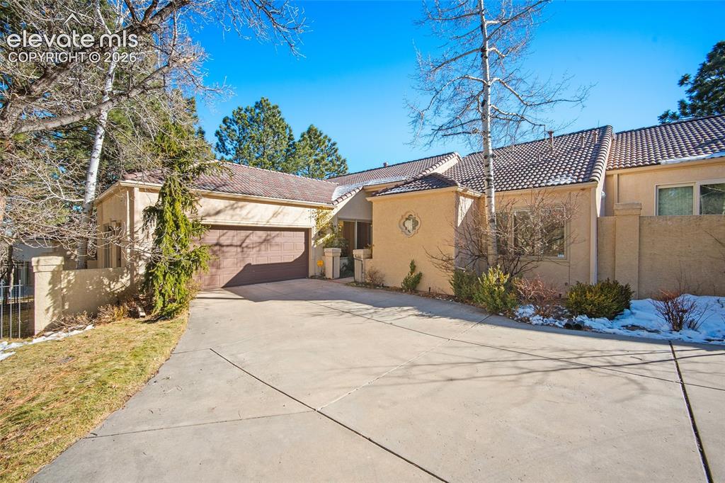 1425 W Cheyenne Mountain Boulevard