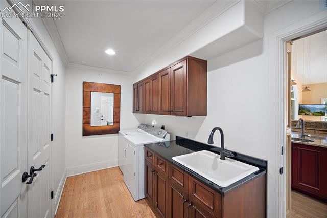 1425 W Cheyenne Mountain Boulevard