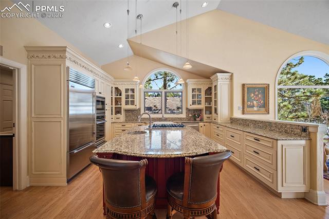 1425 W Cheyenne Mountain Boulevard