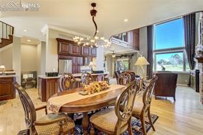 3271 Templeton Gap Road