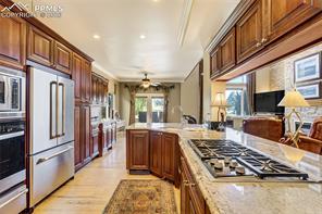 3271 Templeton Gap Road