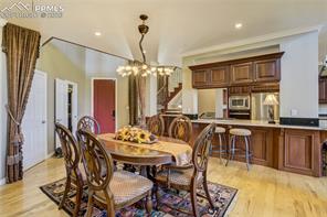 3271 Templeton Gap Road