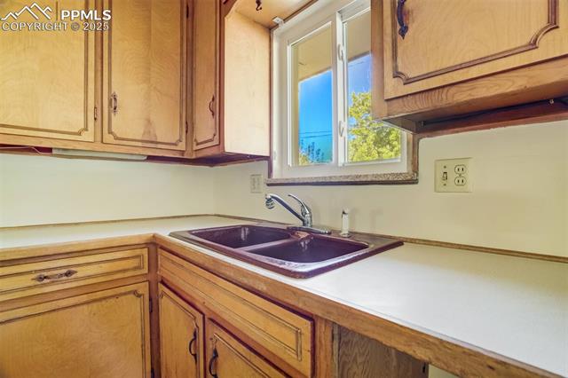 1608 Mount View Lane