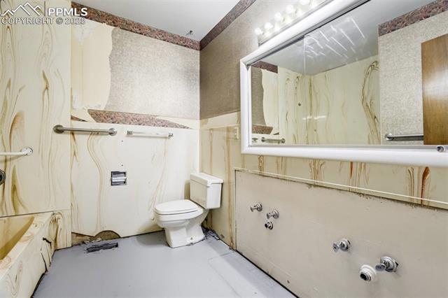 1608 Mount View Lane