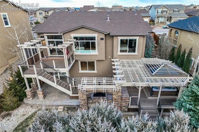 6048 Cumbre Vista Way