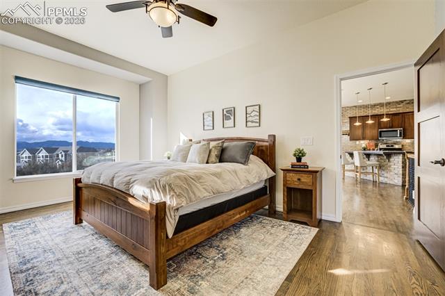 6048 Cumbre Vista Way