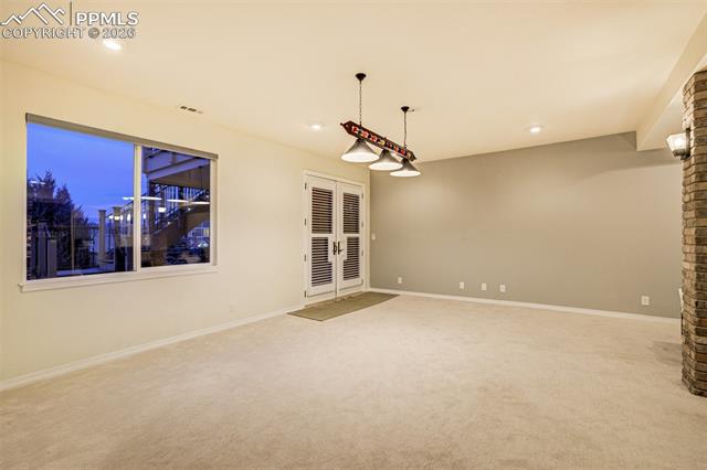 6048 Cumbre Vista Way