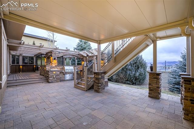 6048 Cumbre Vista Way