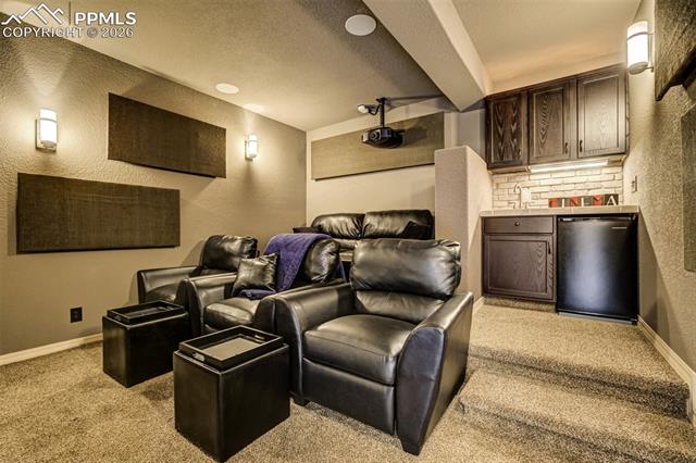 6048 Cumbre Vista Way