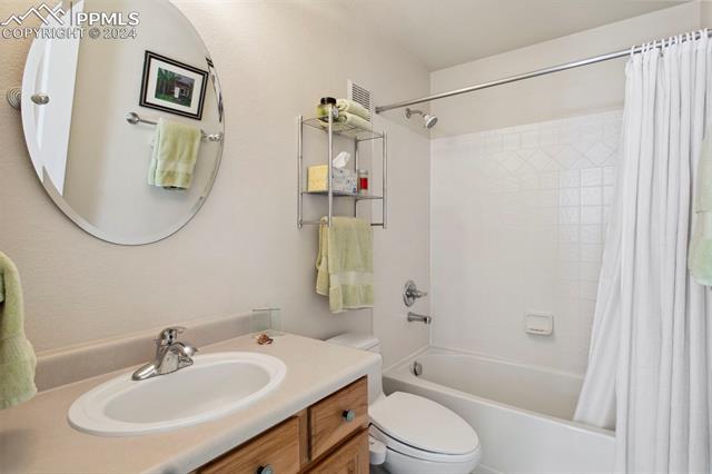 5655 Sonnet Ridge Point