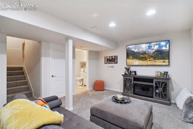 5655 Sonnet Ridge Point