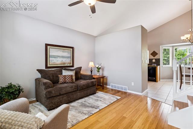 5929 Pioneer Mesa Drive