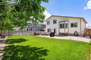 5929 Pioneer Mesa Drive