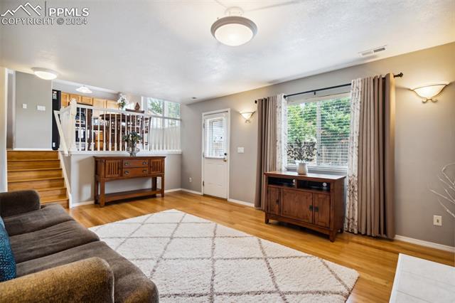 5929 Pioneer Mesa Drive