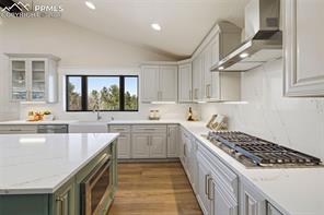 1308 Mesa Avenue
