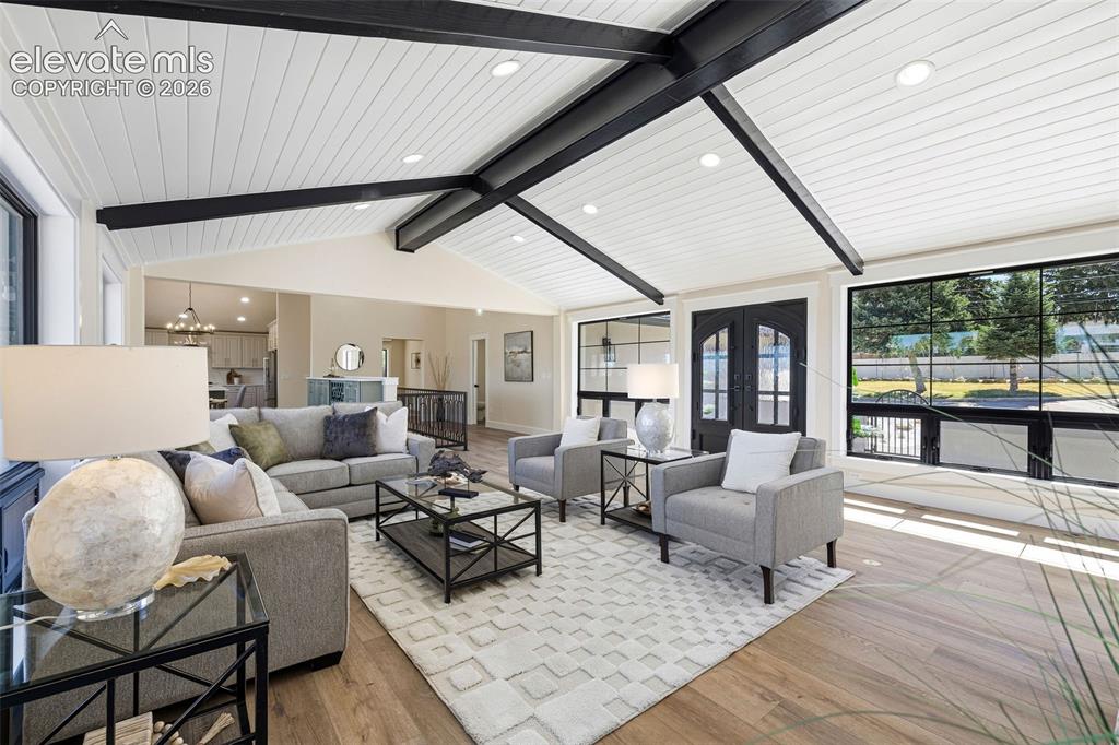 1308 Mesa Avenue