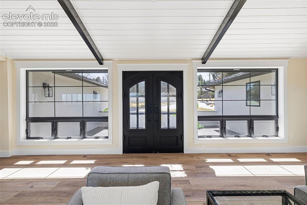 1308 Mesa Avenue