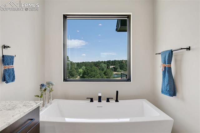 3825 Pinehurst Circle