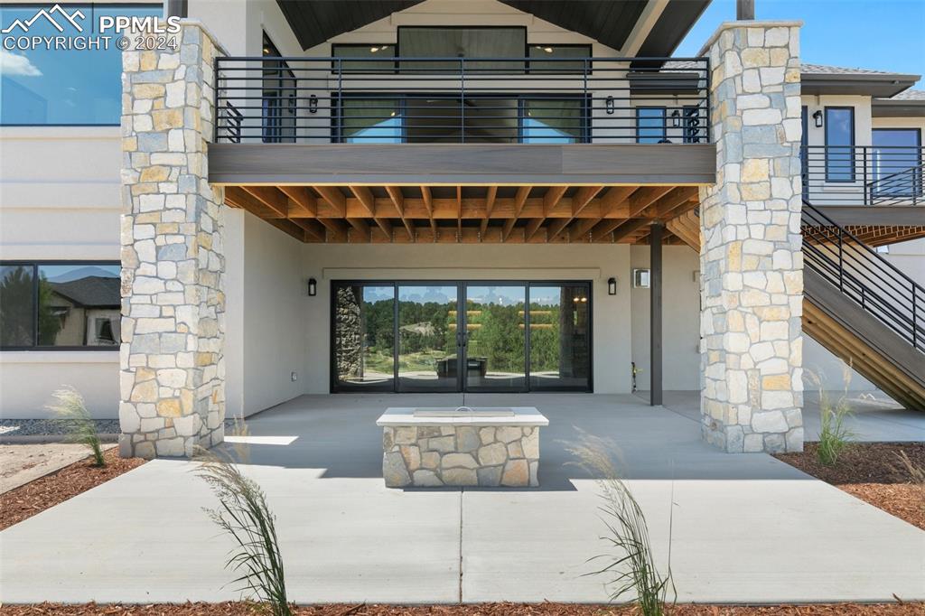 3825 Pinehurst Circle