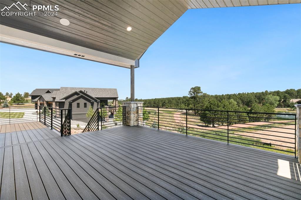 3825 Pinehurst Circle