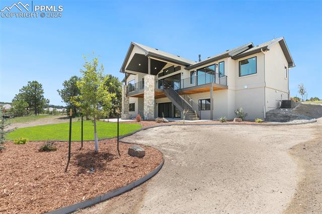 3825 Pinehurst Circle