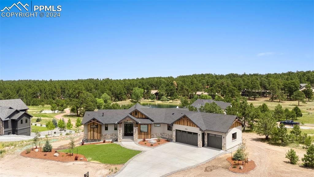 3825 Pinehurst Circle