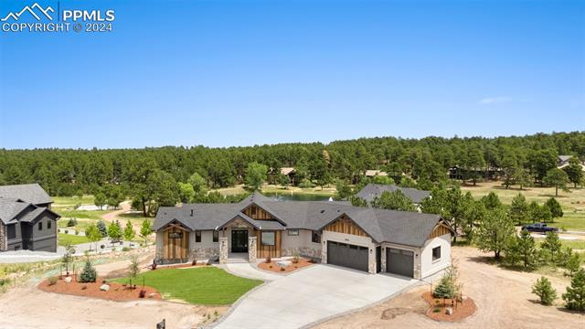 3825 Pinehurst Circle