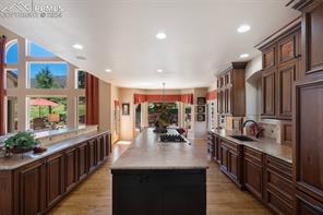 3240 Blodgett Drive