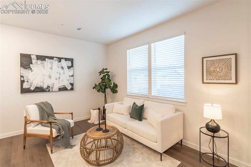 892 Beckton Heights