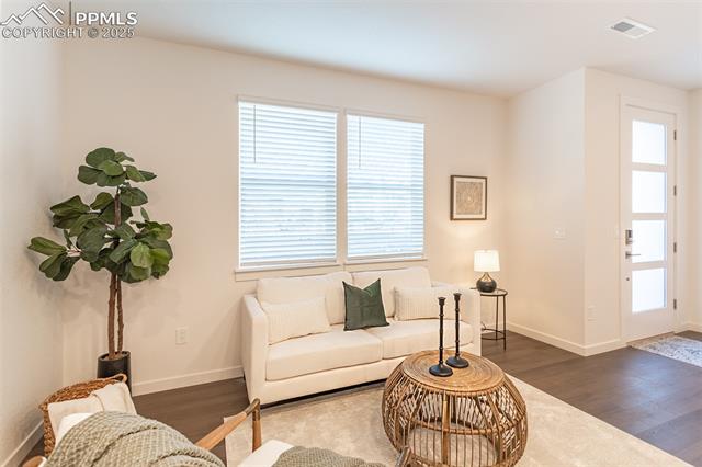 892 Beckton Heights