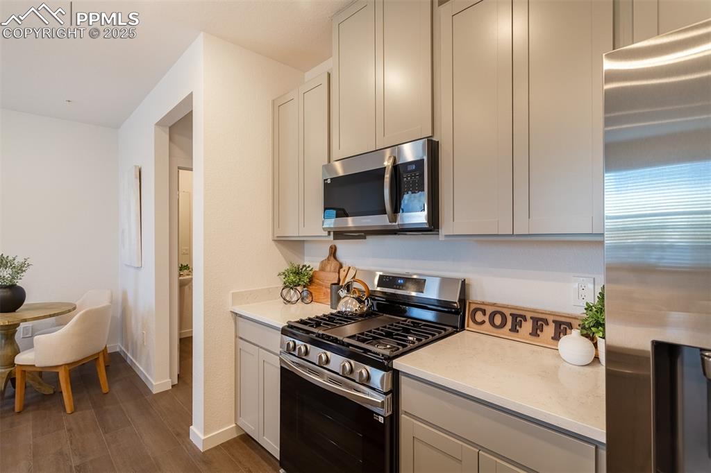 892 Beckton Heights