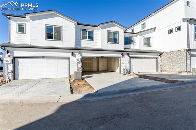 892 Beckton Heights
