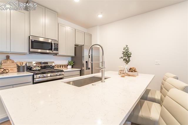 892 Beckton Heights