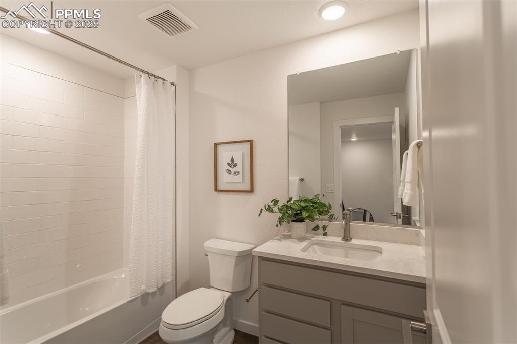 892 Beckton Heights