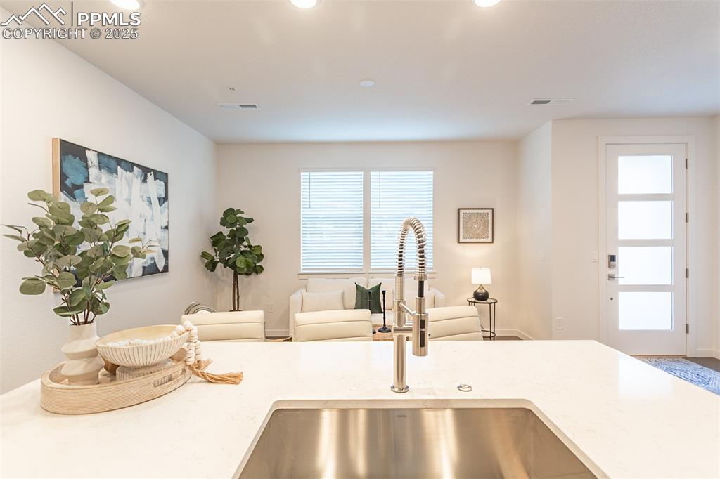 892 Beckton Heights