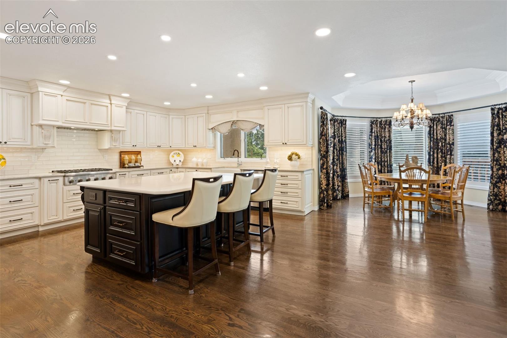345 Lions Head Drive